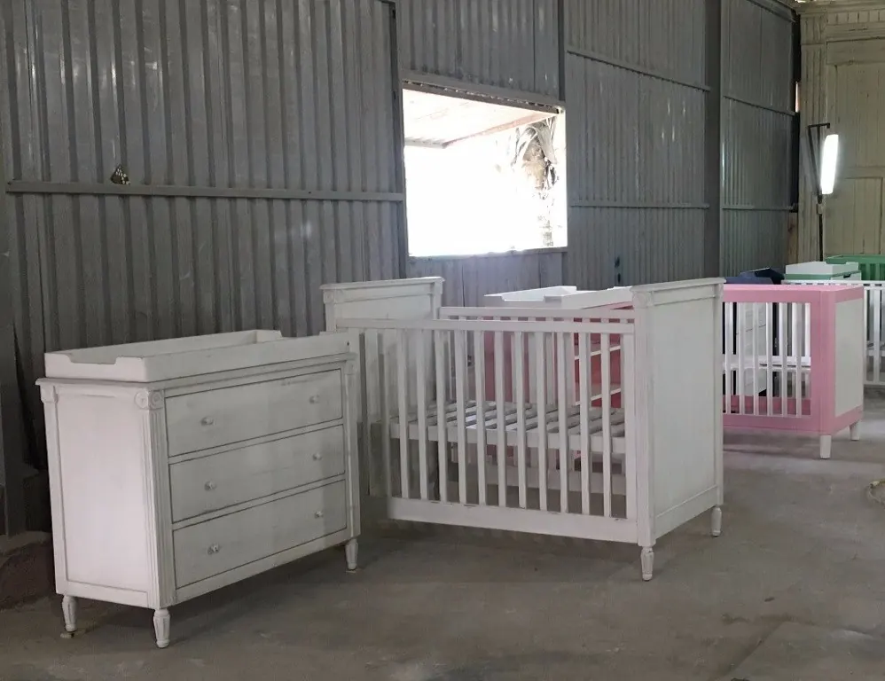 Bộ cũi trắng cổ điển kèm tủ thay tã 4 ngăn – ảnh 3