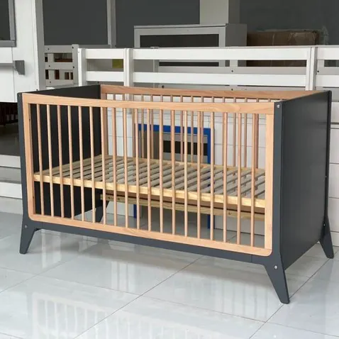 Cũi gỗ hiện đại màu gỗ – xám – ảnh 3