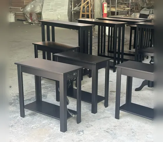 Bàn cạnh giường màu đen có kệ dưới - Tủ đầu giường do Nội thất Tân Phước (Việt Nam) sản xuất