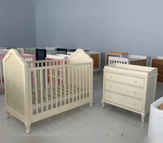 Cũi cổ điển kèm tủ thay tã - Bàn thay tã & bộ phòng em bé do Nội thất Tân Phước (Việt Nam) sản xuất