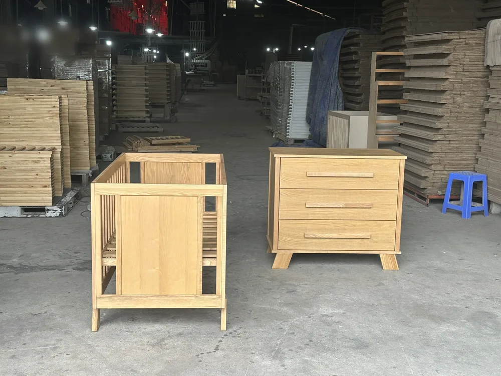 Bộ cũi và tủ 3 ngăn màu gỗ tự nhiên, chân choãi - góc 3