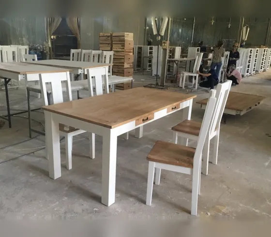 Bộ bàn ăn gỗ sồi - Phòng ngủ & phòng ăn do Nội thất Tân Phước (Việt Nam) sản xuất