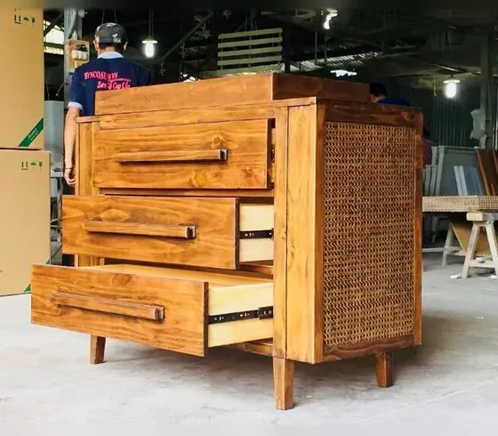 Tủ ngăn kéo gỗ mộc mạc có tấm mây bên hông - Tủ ngăn kéo & lưu trữ do Nội thất Tân Phước (Việt Nam) sản xuất