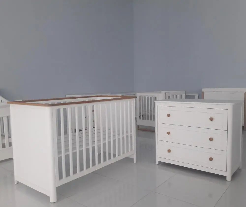 Bộ cũi trắng và tủ 3 ngăn kéo - Bàn thay tã & bộ phòng em bé, tháo rời (KD), Nội thất Tân Phước Việt Nam
