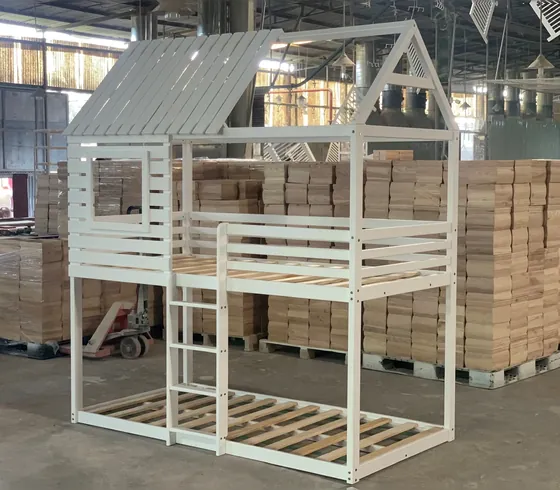 Giường tầng hình nhà màu trắng có khung mái - Giường tầng & Loft do Nội thất Tân Phước (Việt Nam) sản xuất