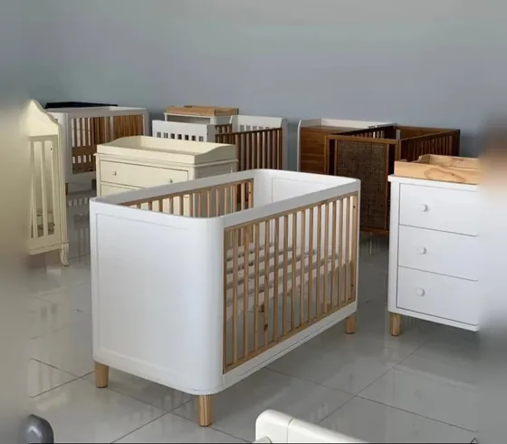 Cũi trắng bo góc, nan gỗ tự nhiên - Cũi & nôi do Nội thất Tân Phước (Việt Nam) sản xuất