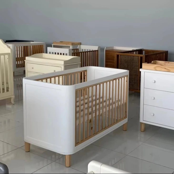 Cũi trắng bo góc, nan gỗ tự nhiên - Cũi & nôi, tháo rời (KD), Nội thất Tân Phước Việt Nam
