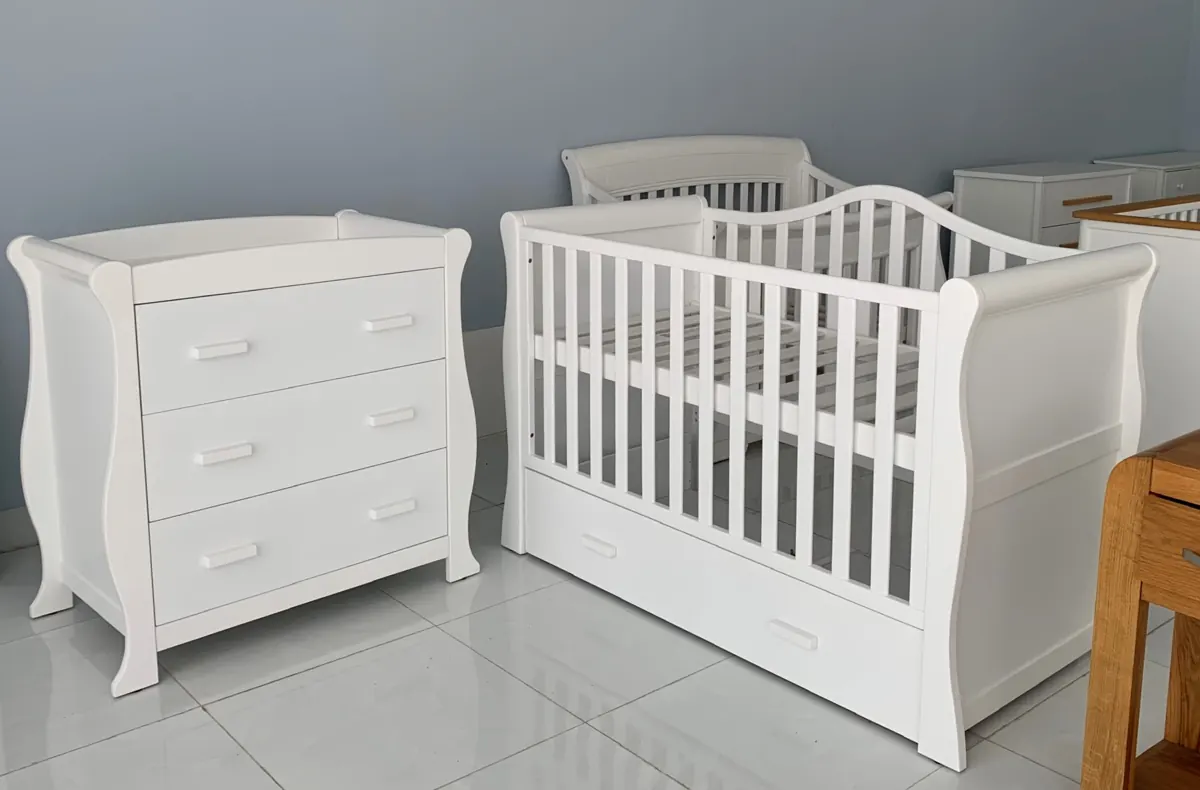 Bộ cũi trắng kèm tủ 3 ngăn kéo – ảnh 2